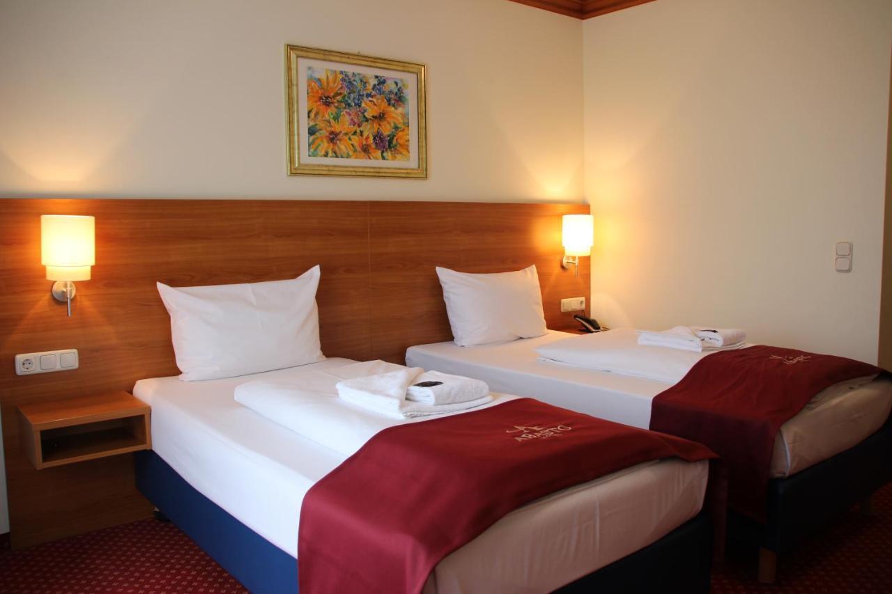 Abasto Hotel Eichenau 外观 照片